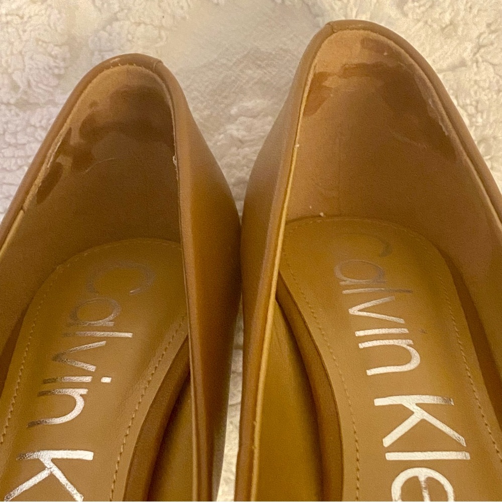 Calvin Klein Women's Cognac Brown Leather Heels Silver Logo Plate 8.5 Med - Picture 3 of 9